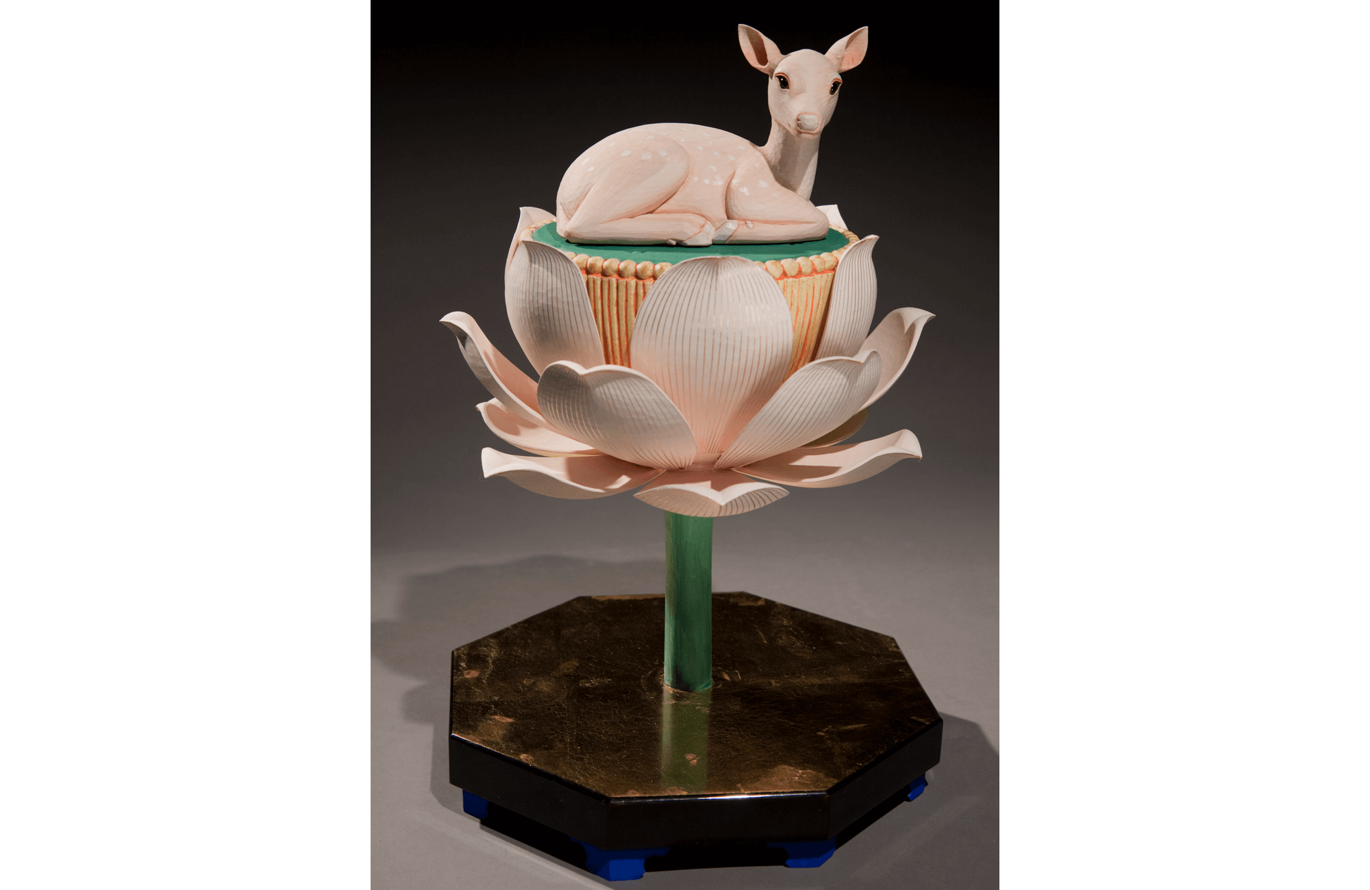 奈良国際映画祭　ゴールデンSHIKA賞2012トロフィー